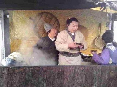 从娱乐圈吃瓜到国产母子传承：热点背后的多元话题走向