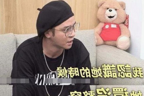 兔子直播间爆料娱乐圈夫妻内幕，吃瓜群众炸锅了！