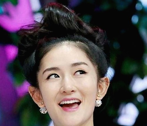 怡春院国产：东方美学与时尚的华丽碰撞